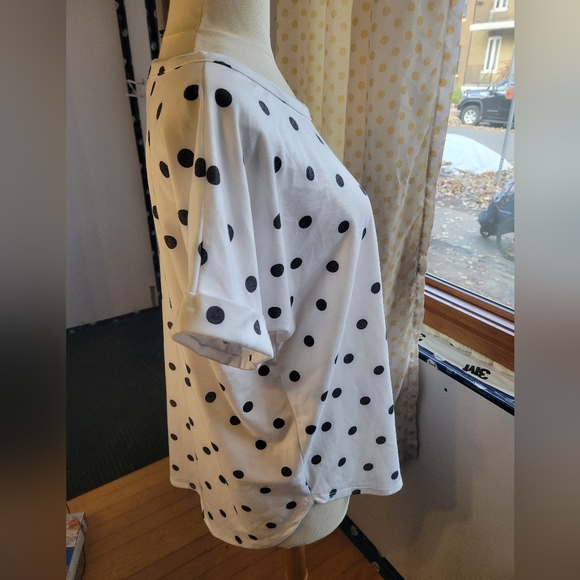 Kim and Cami oversized polka dot shirt, like new, sz L - Picture 6 of 7